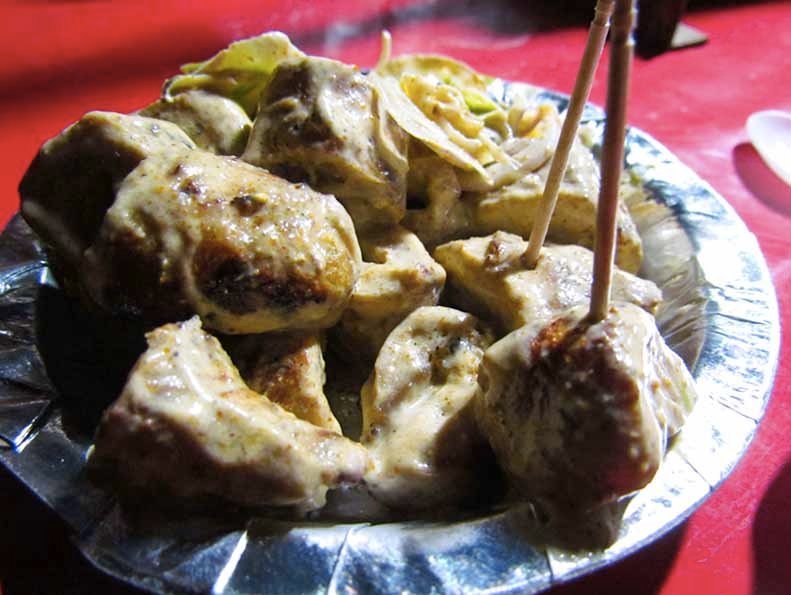 top 10 delicious street food places gurgaon lajavaab-chaap-express-gurgaon