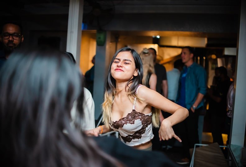 the-best-gurgaon-bars-restaurants-with-live-music